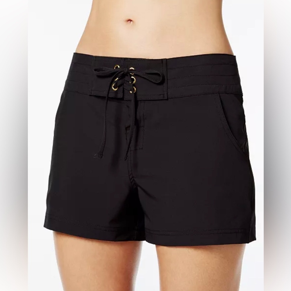 La Blanca Black Women's Shorts